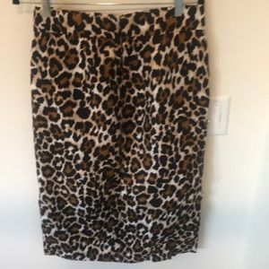 J crew cheetah print pencil skirt with pockets.